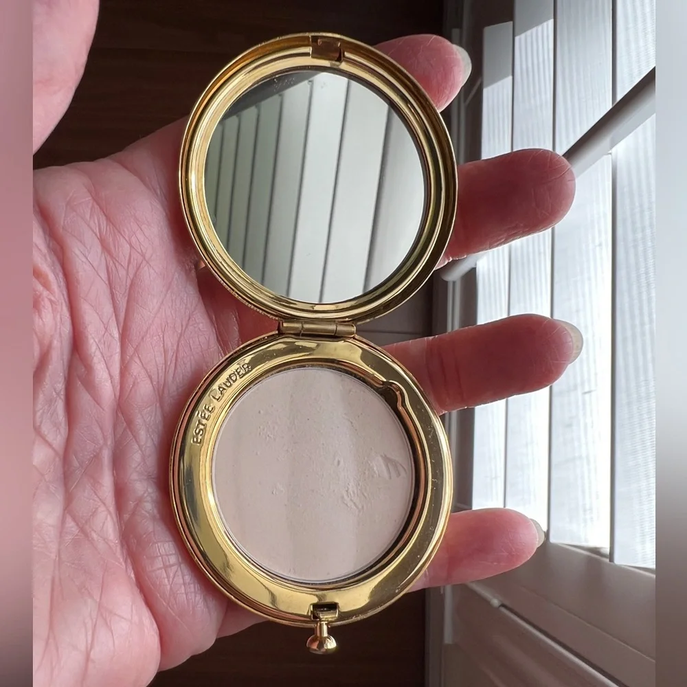 Estée Lauder Collectable Lucidity Translucent ‘After Hours’ Slim Compact